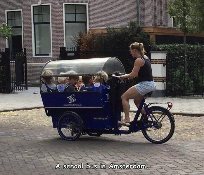 rickshaw - A school bus in Amsterdam.