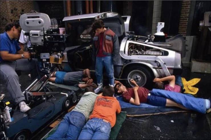 fun randoms - funny photos - back to the future behind the scenes -