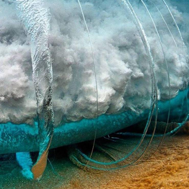 fun randoms - funny photos - wave breaking underwater