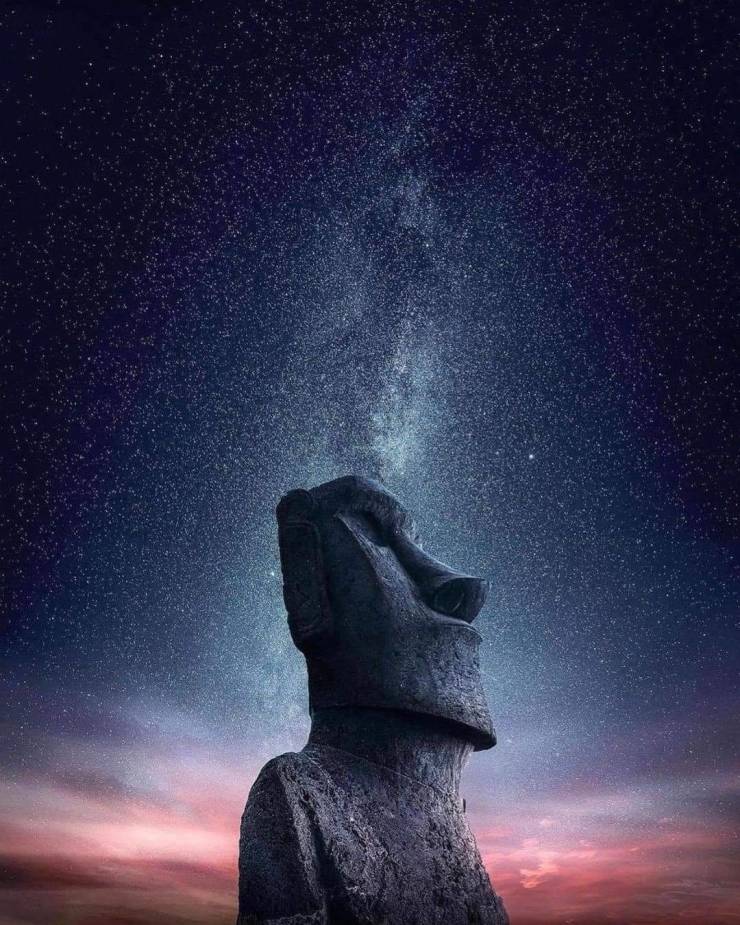 cool photos - images - fun pics - easter island head at night