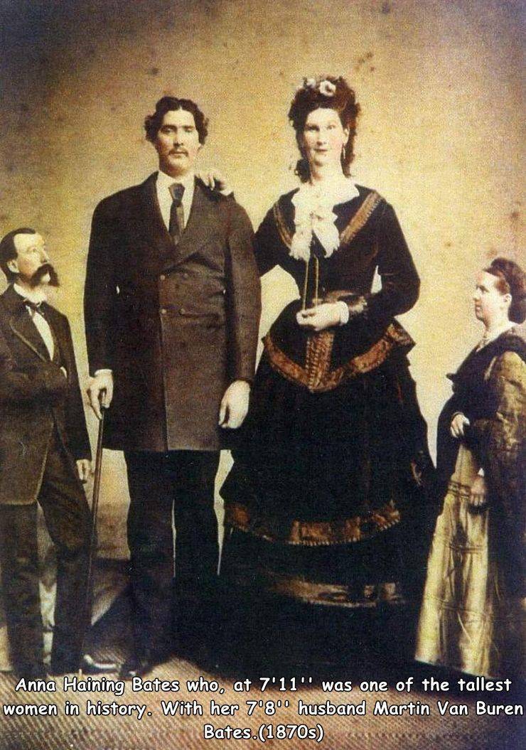 anna swan - Anna Haining Bates who, at 7'11" was one of the tallest women in history. With her 78 husband Martin Van Buren Bates.1870s