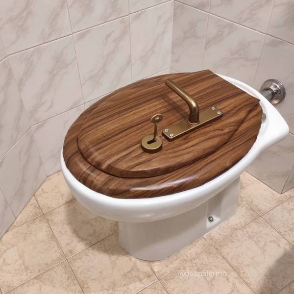 funny random photos - toilet seat -