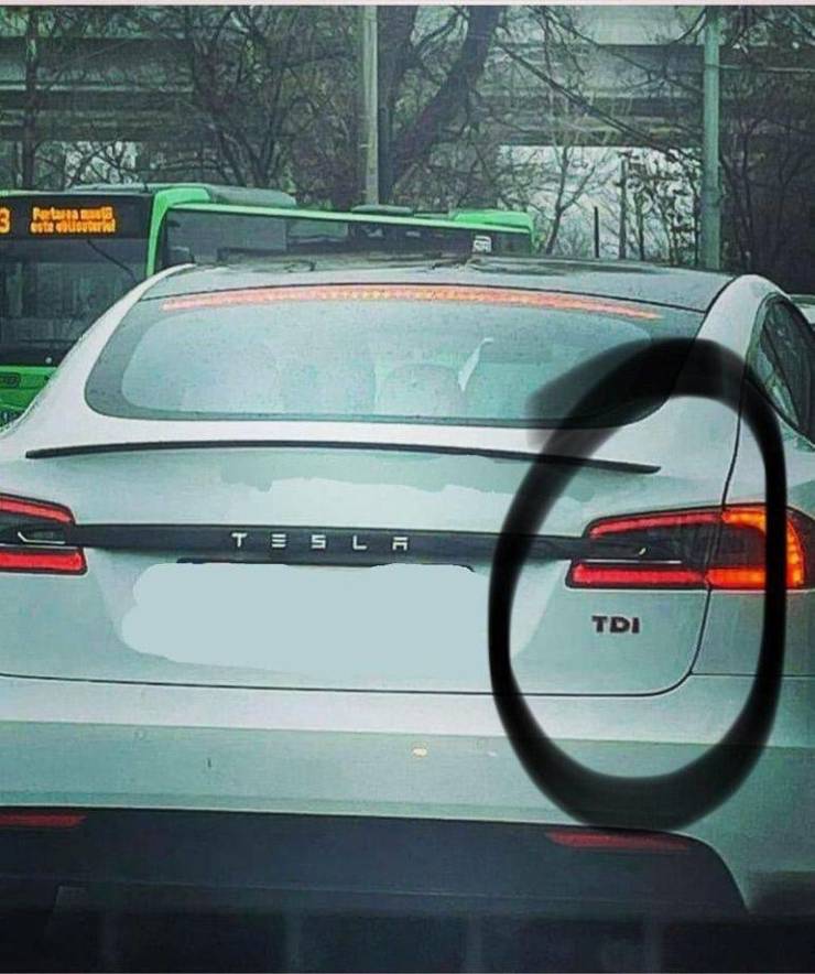 funny random photos - vehicle registration plate - Retana Cstralian Tesla Tdi