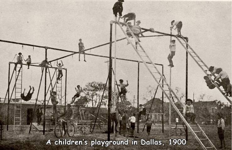 funny photos - fun randoms - children's playground in 1912 - A children's playground in Dallas, 1900