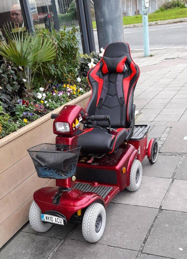 funny random photos - motorized wheelchair