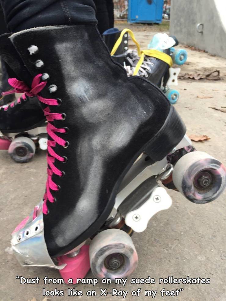 fun randoms - funny photos - quad skates - "Dust from a ramp on my suede rollerskates looks an XRay of my feet"