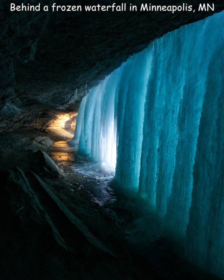 fun randoms - funny photos - nature - Behind a frozen waterfall in Minneapolis, Mn
