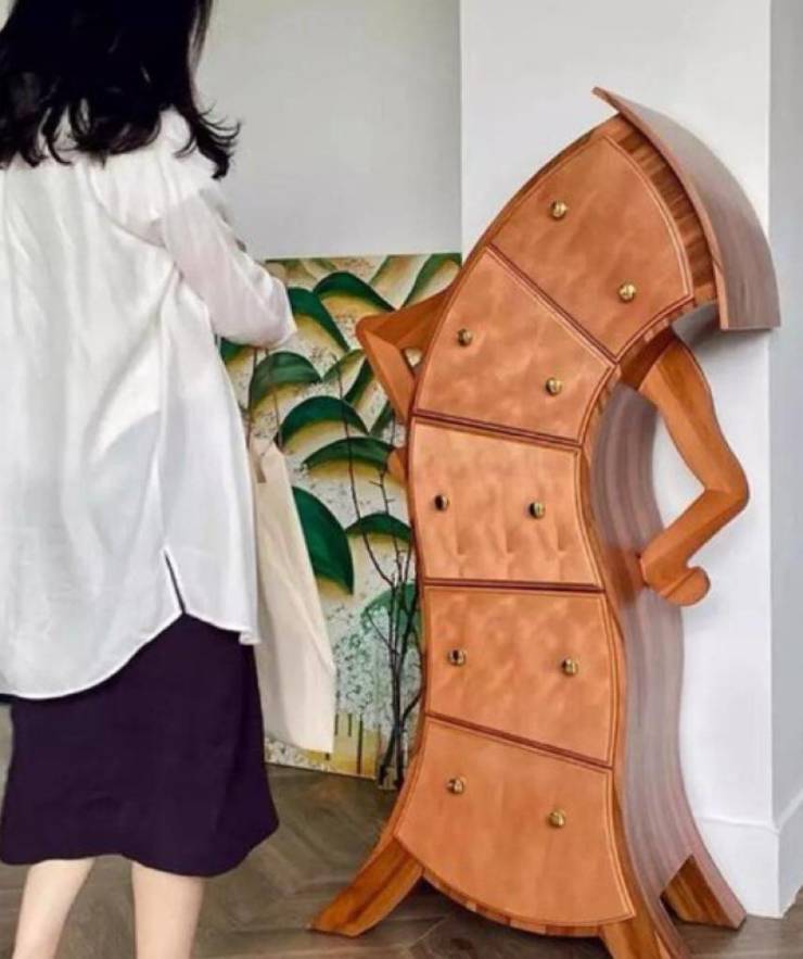 fun randoms - funny photos - fairy style wooden akimbo cabinet