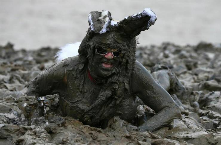 funny photos - fun randoms - mud