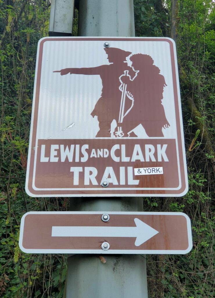 funny photos - fun randoms - street sign - Lewis And Clark Trails & York