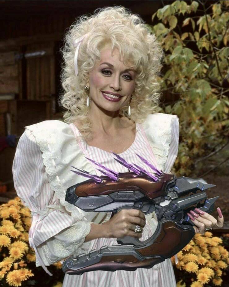 awesome random pics - dolly parton with a needler