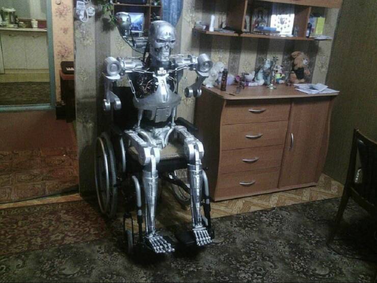 fun randoms - funny photos - terminator wheelchair - Imp