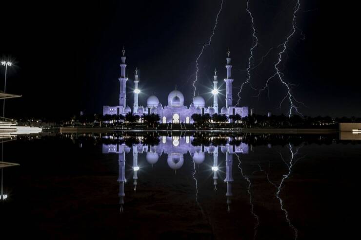 cool random pics - sheikh zayed grand mosque center