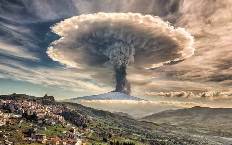 funny pics and memes - etna volcano