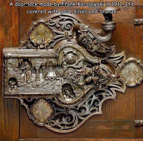 daily dose of pics and memes - snow white and the seven dwarfs door lock - A door lock made by Frank Koralewski in 1911. It's with gold, silver and bronze covered Dexin Siunto Uniq