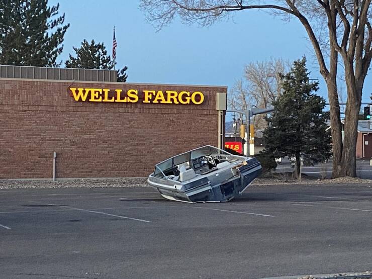 cool random pics - car - Wells Fargo Ls
