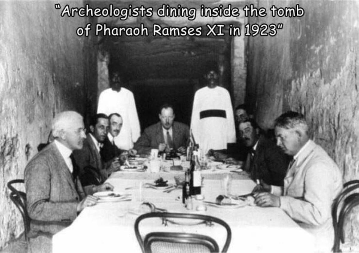 tomb of ramses xi - "Archeologists dining inside the tomb of Pharaoh Ramses Xi in 1923"
