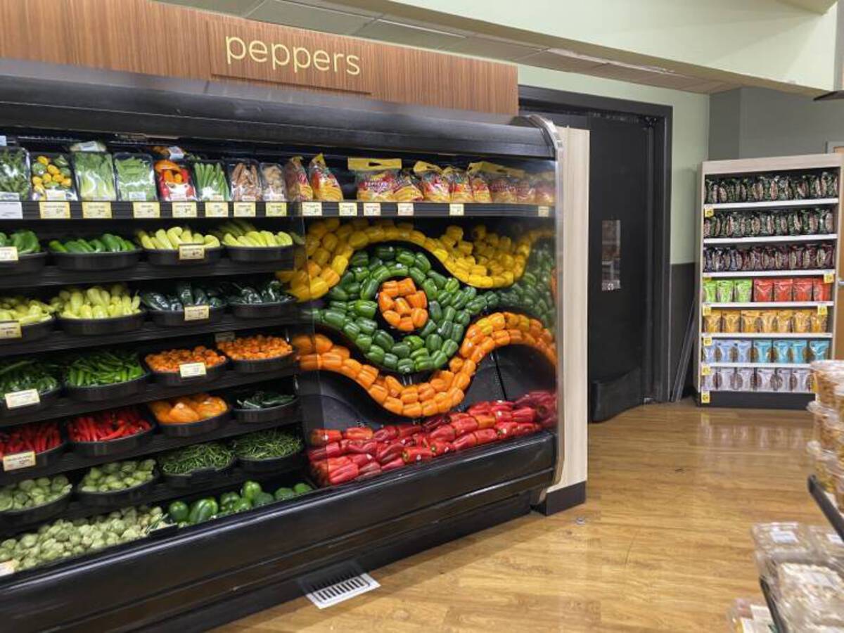 supermarket - S Zoring peppers Person