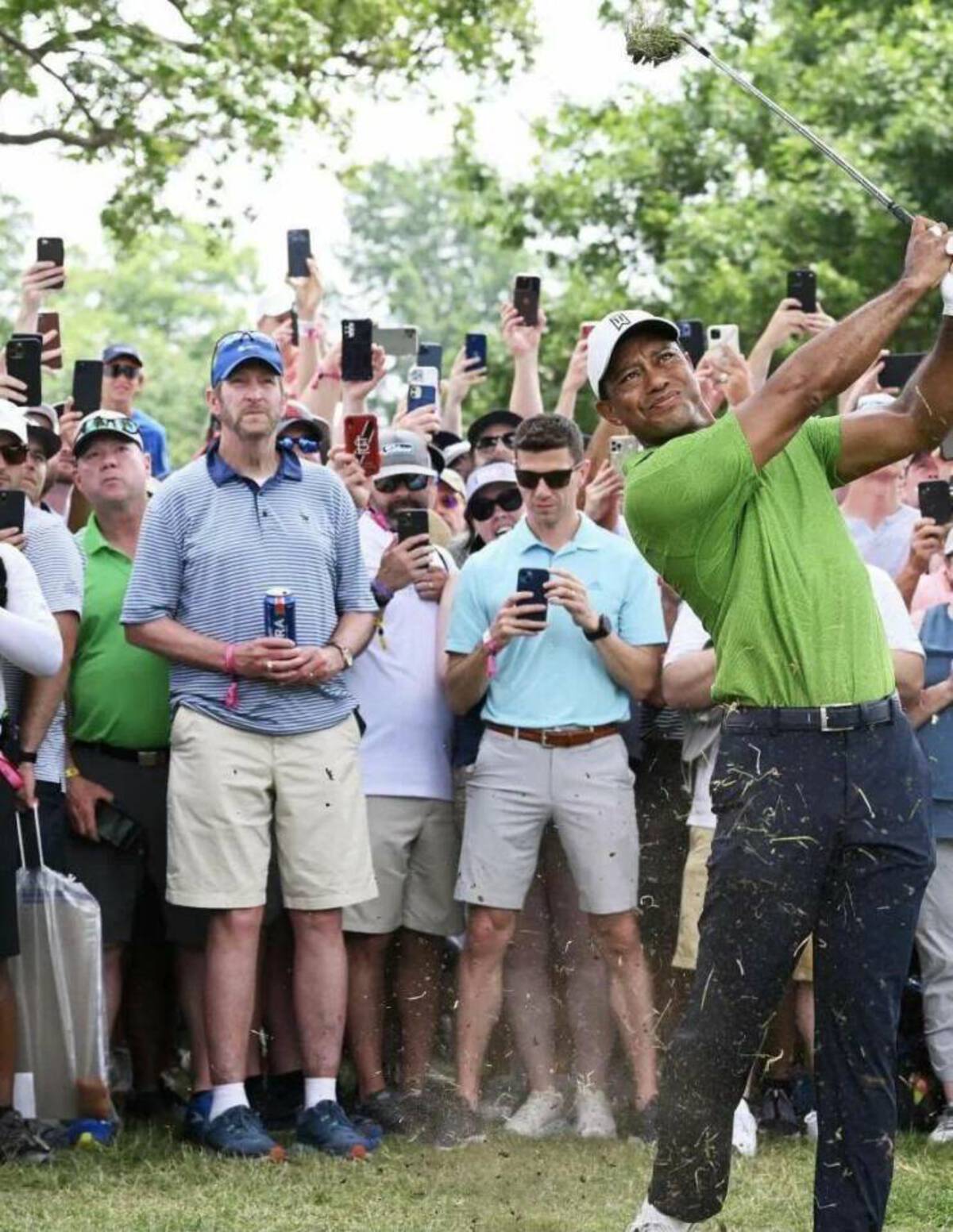 michelob ultra tiger woods guy