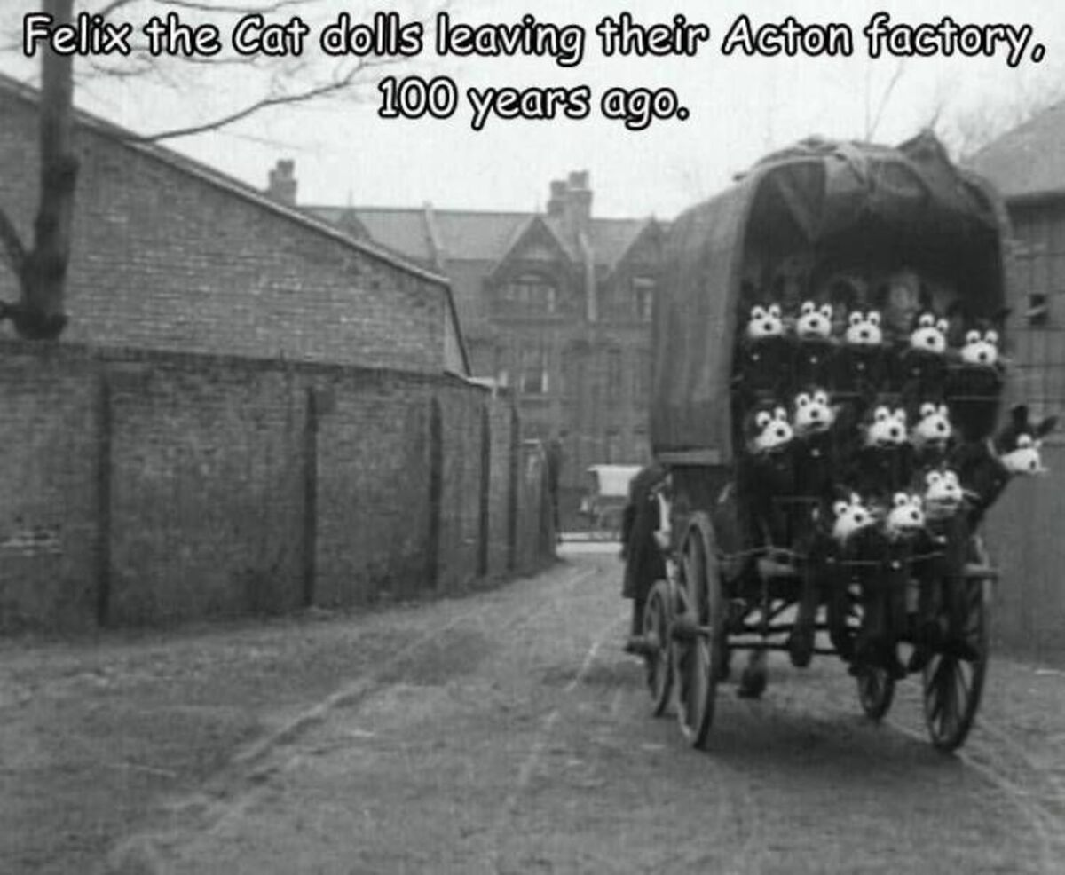 horse and buggy - Felix the Cat dolls leaving their Acton factory, 100 years ago. 26.28
