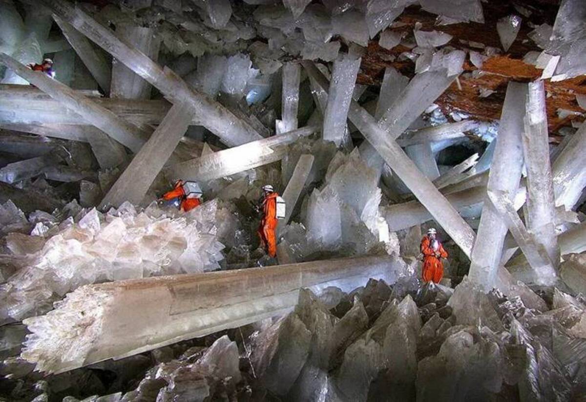 crystal cave mexico