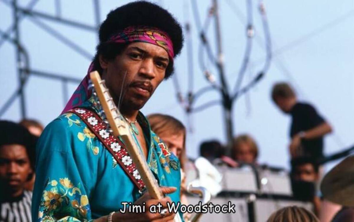 jimi hendrix death - Jimi at Woodstock