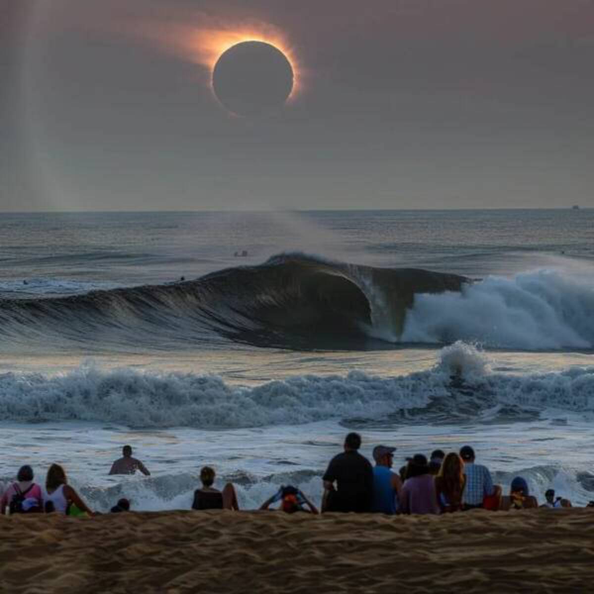 solar eclipse ocean