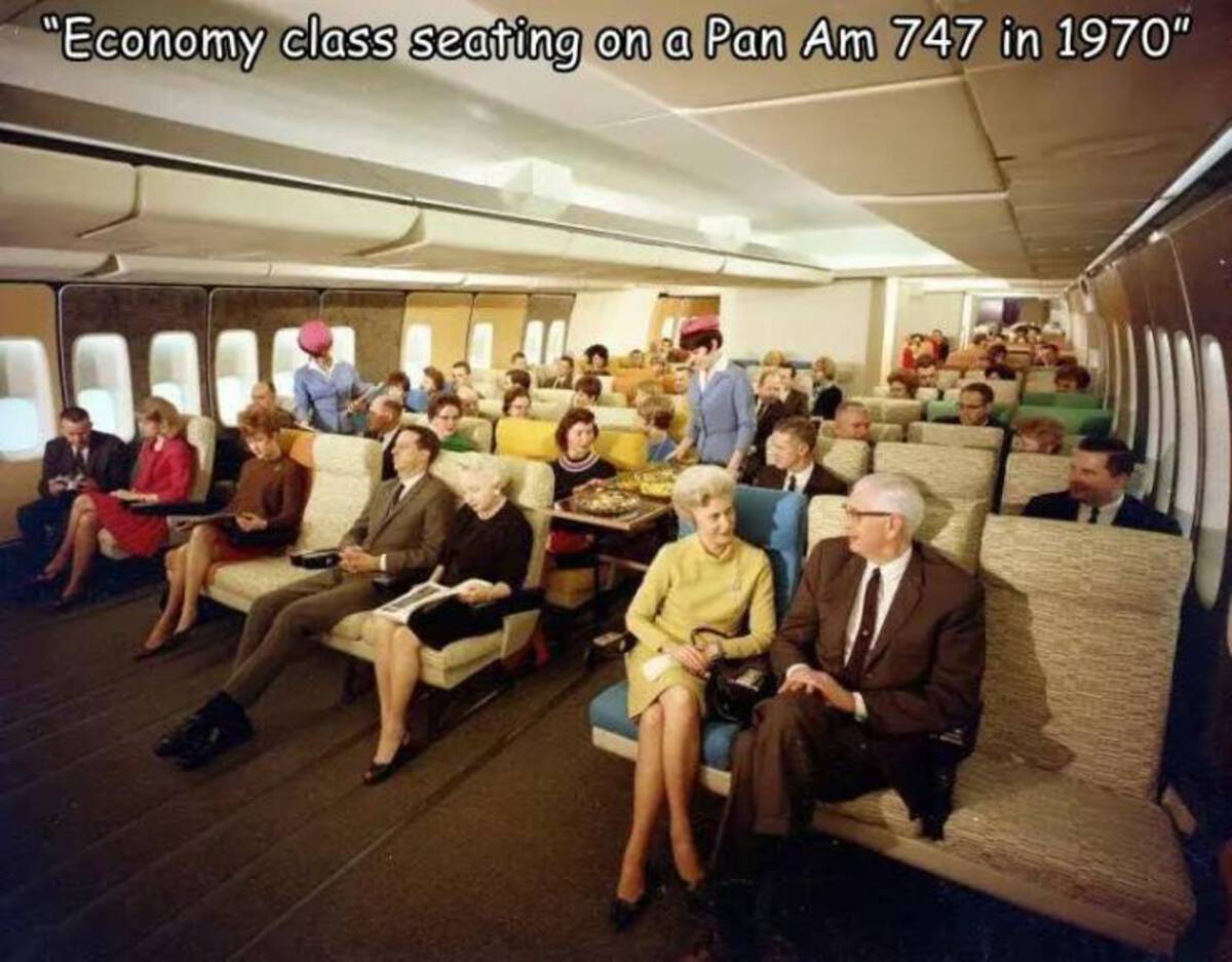 boeing 747 economy seats in 1970 - "Economy class seating on a Pan Am 747 in 1970"