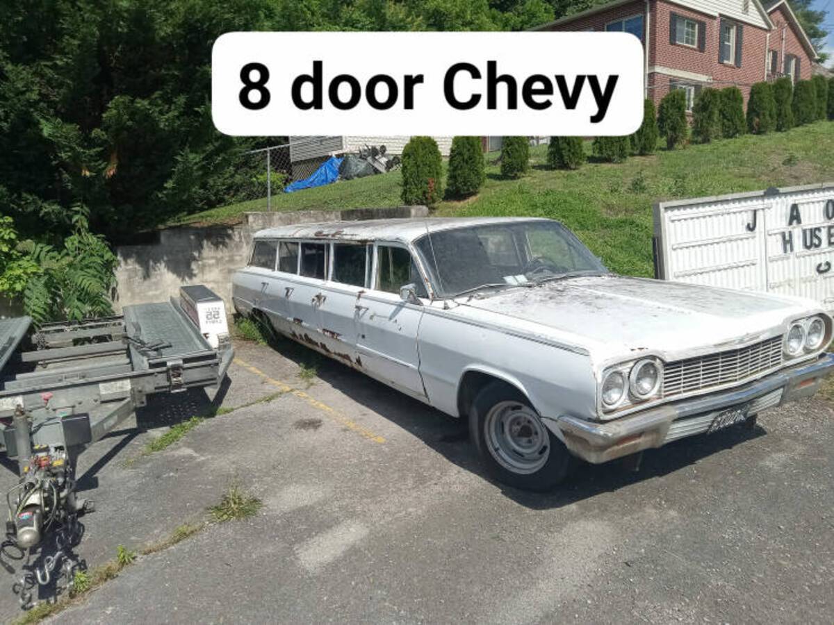limousine - 22 8 door Chevy H Use