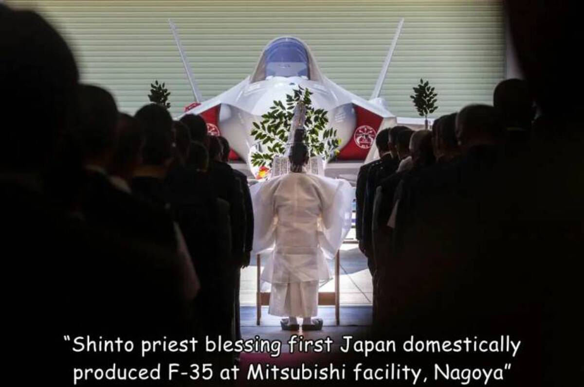 japanese priest blessing f35 - "Shinto priest blessing first Japan domestically produced F35 at Mitsubishi facility, Nagoya"