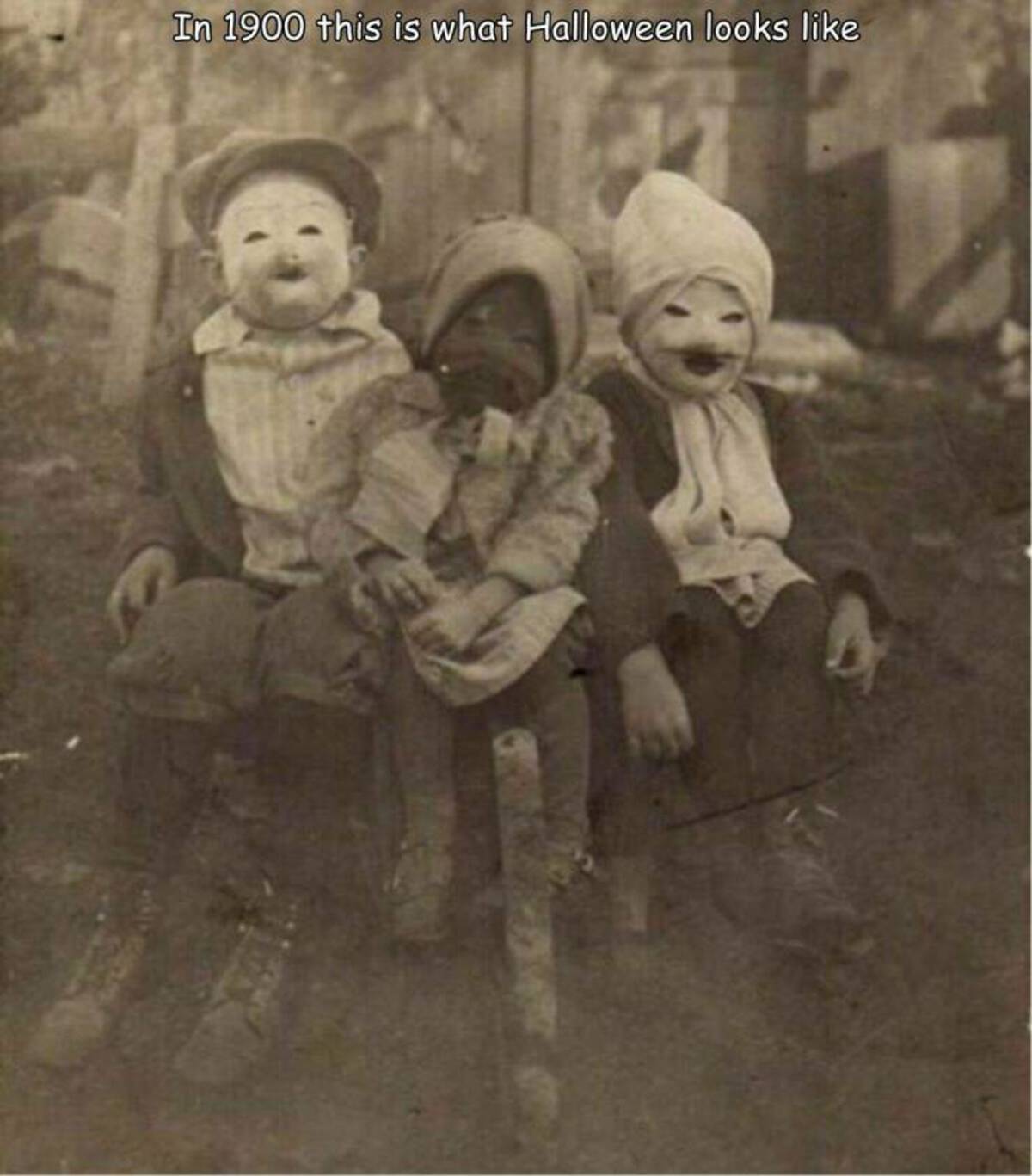 halloween 1900 - In 1900 this is what Halloween looks