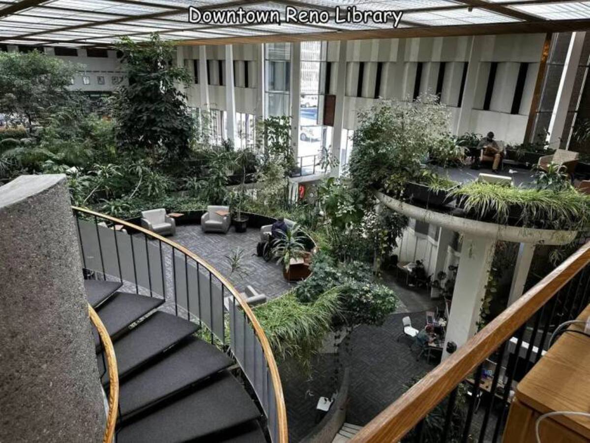 courtyard - Downtown Reno Library