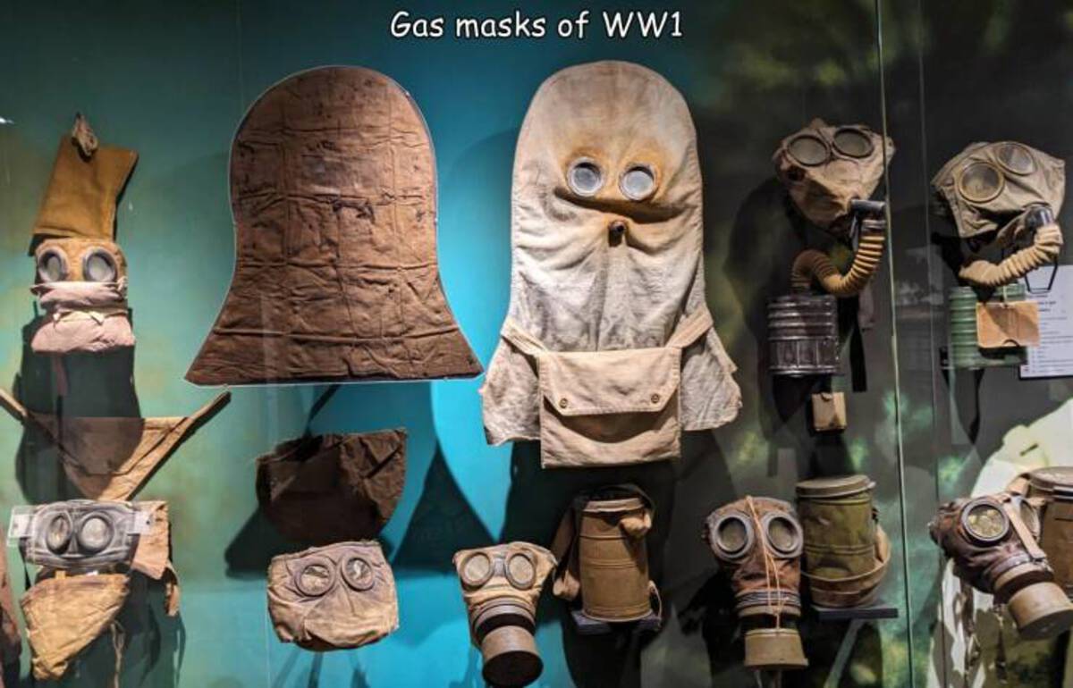 carving - Gas masks of WW1