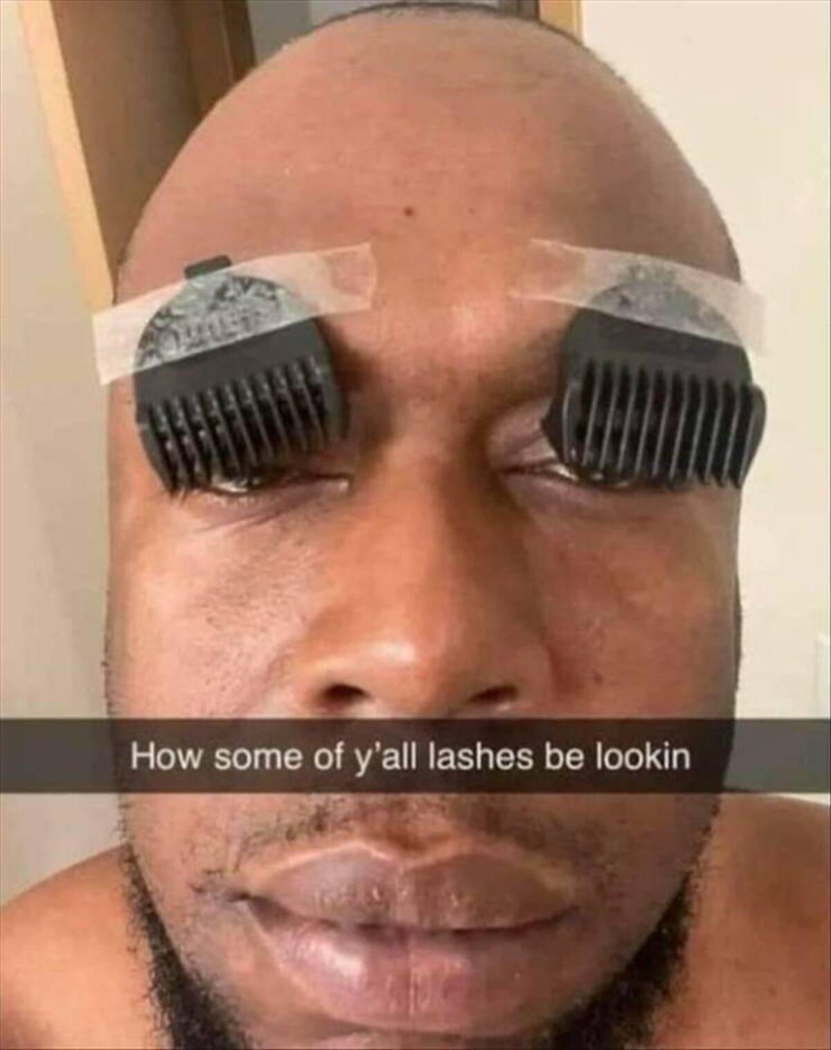 close-up - How some of y'all lashes be lookin