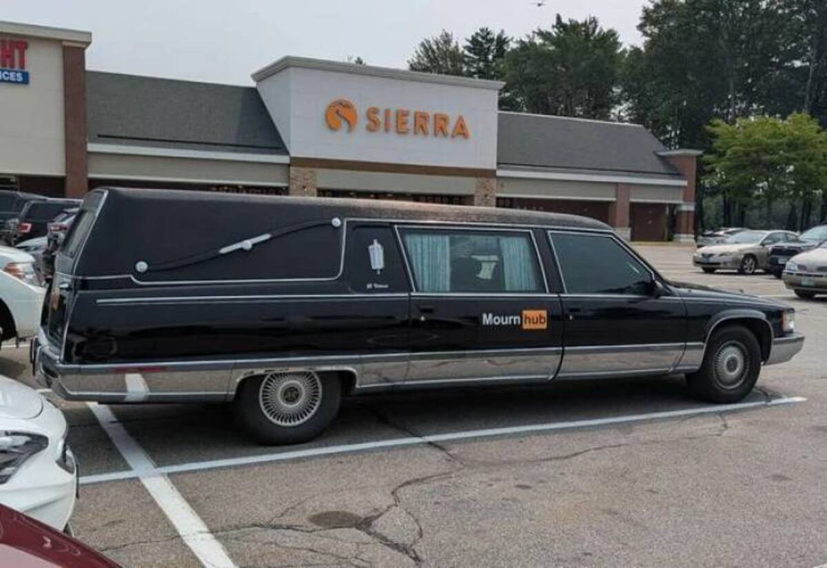 limousine - Ces Sierra Mourn hub