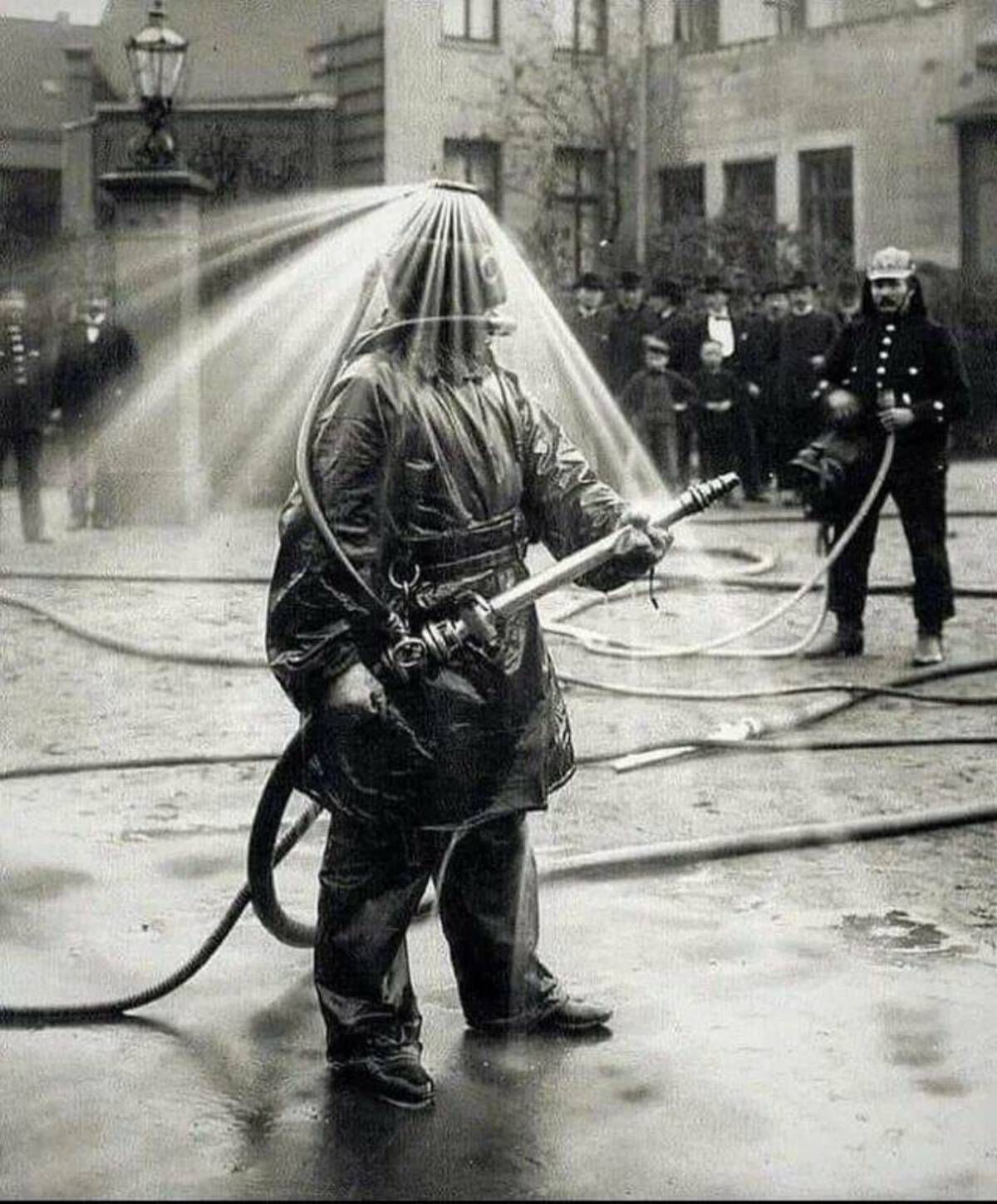 german firefighter helmet