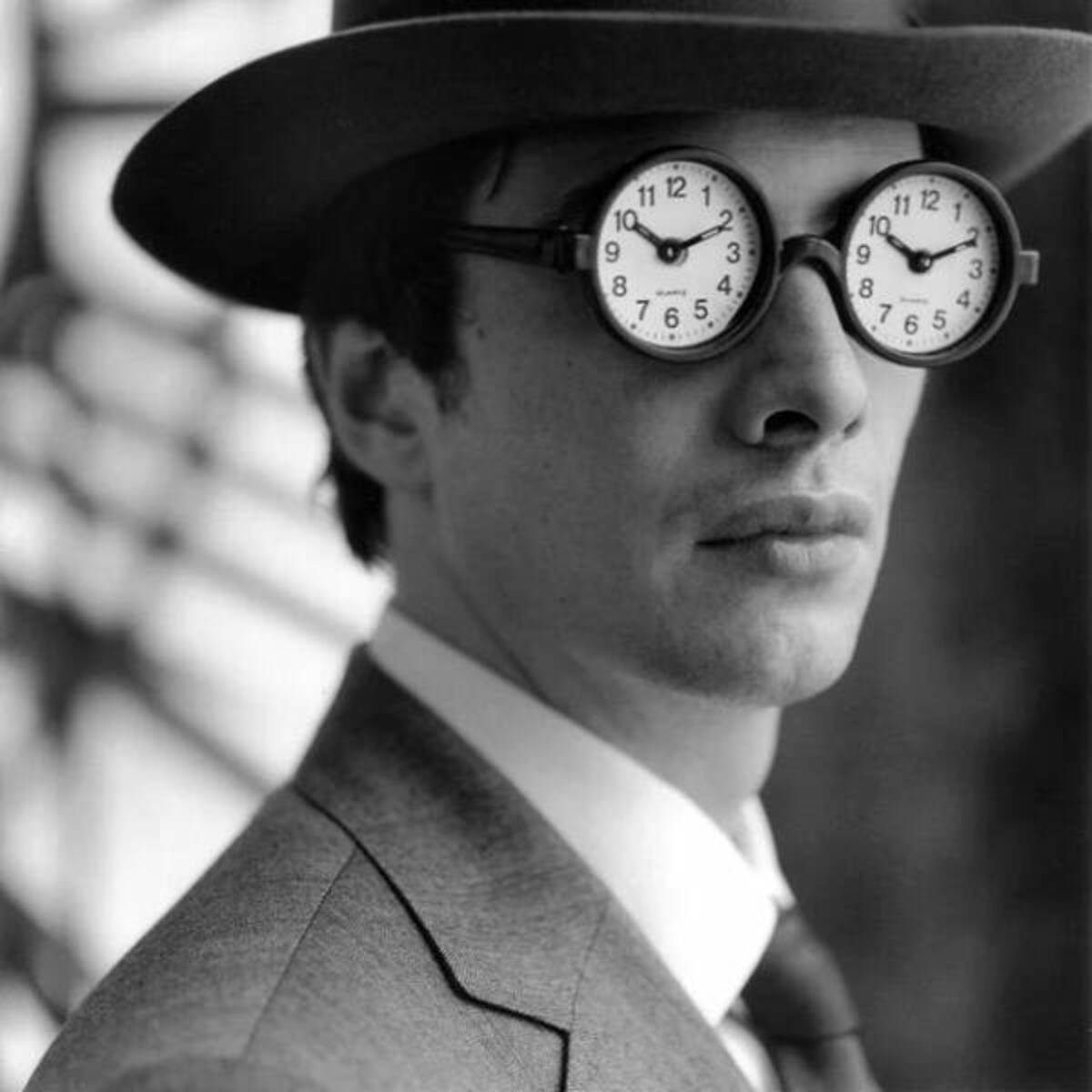 rodney smith clock - 9 88 11 12 3 76 86 11 12 10 76 5 4 3