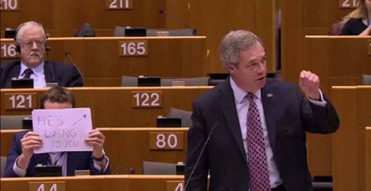 nigel farage he's lying to you - 10 211 16 165 121 He'S Lating To You 122 80