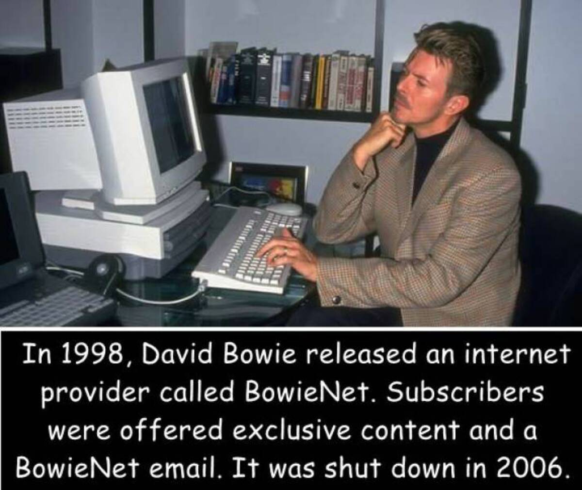 david bowie computer - In 1998, David Bowie released an internet provider called BowieNet. Subscribers were offered exclusive content and a BowieNet email. It was shut down in 2006.