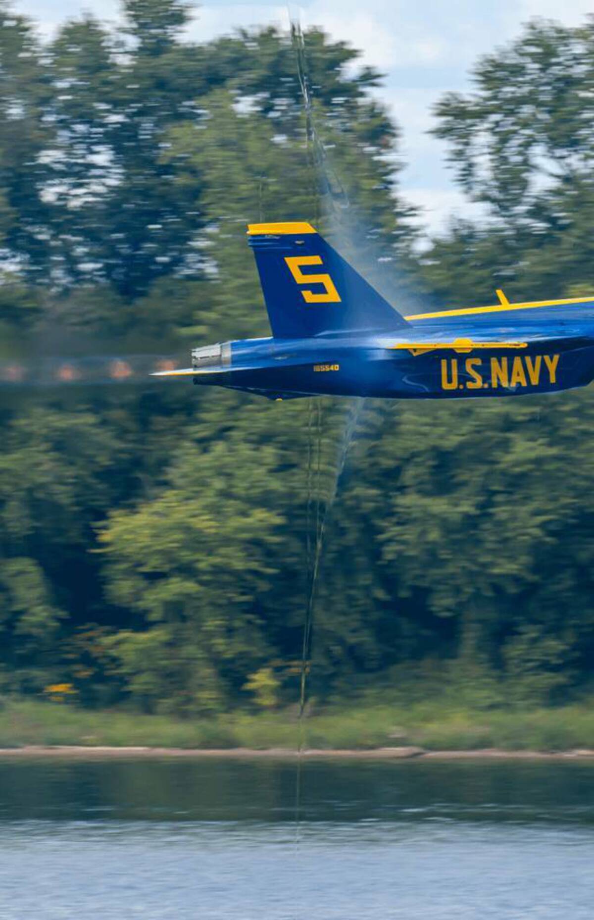 Blue Angels - 5 185540 U.S.Navy