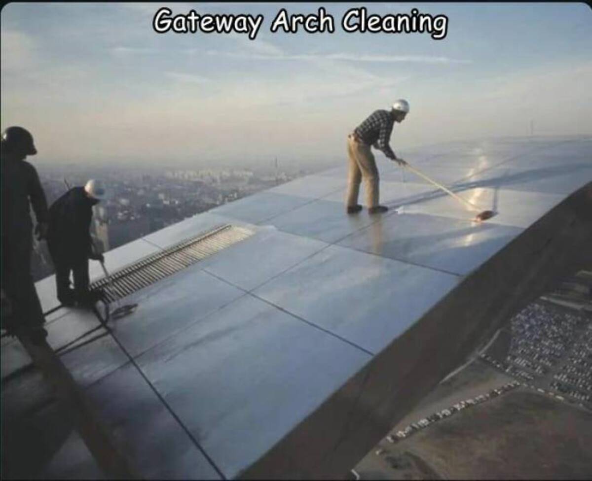 roof - Gateway Arch Cleaning