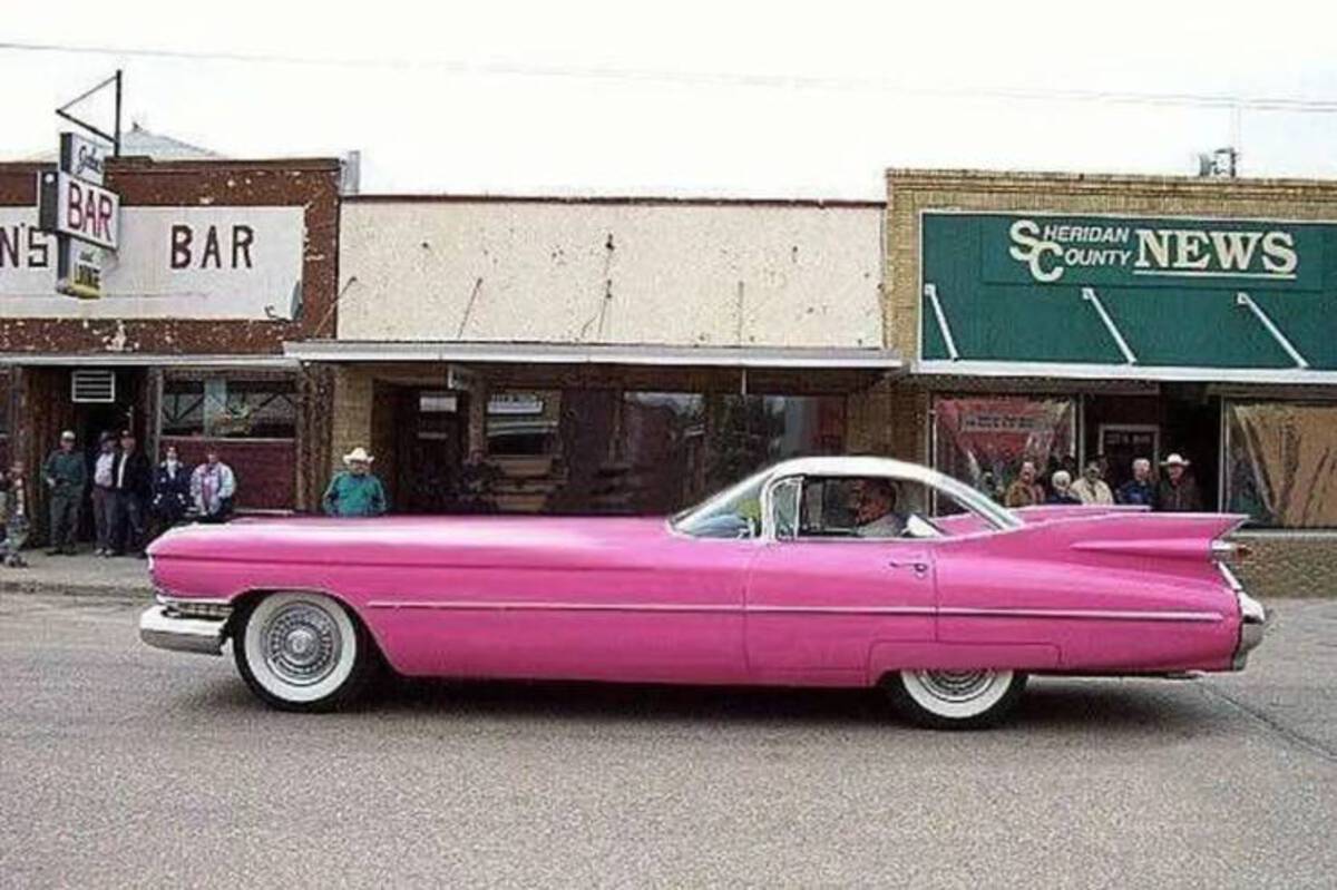 37 Fantabulous Pics and Memes To Kill Some Time