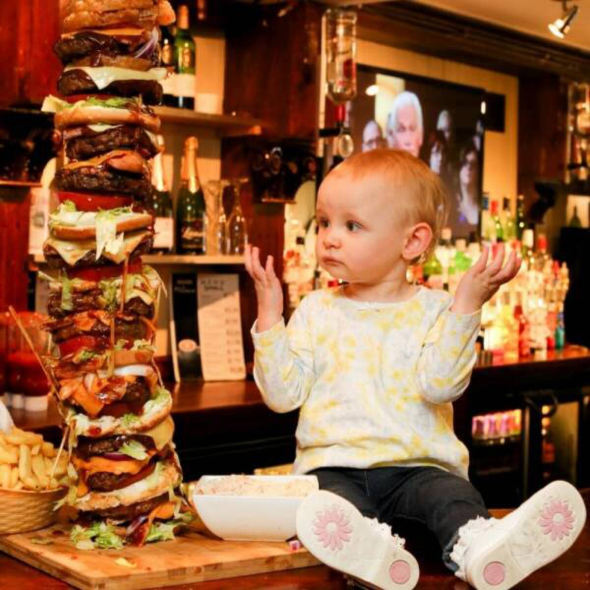 37 Fantabulous Pics and Memes To Kill Some Time