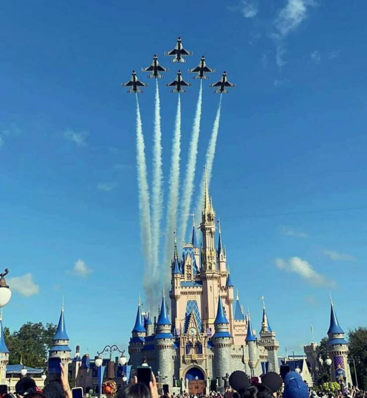 37 Fantabulous Pics and Memes To Kill Some Time