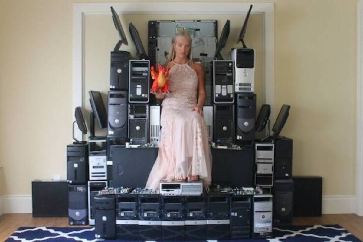 33 Fantabulous Pics and Memes To Kill Some Time