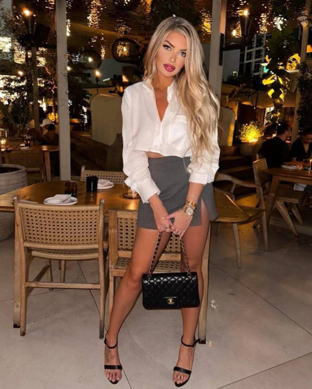 51 sEXY bABES tO pONDER oN!