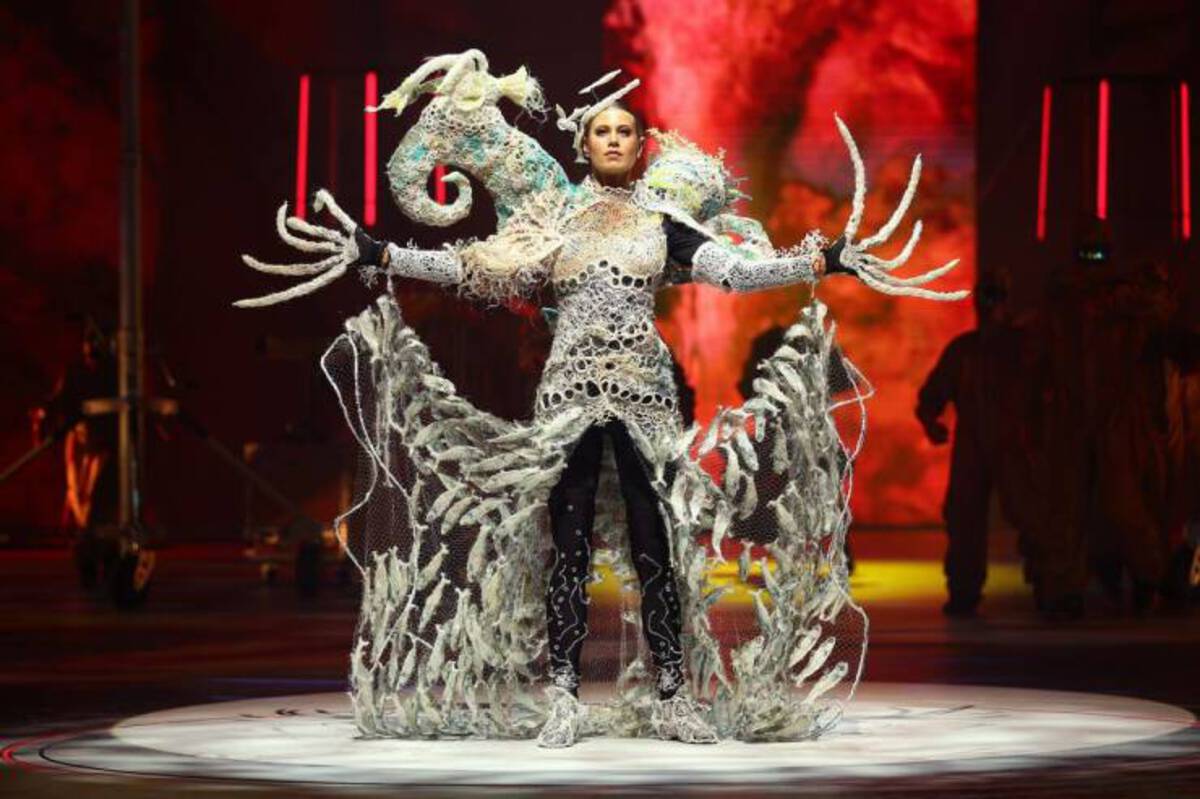 37 Fun Fascinating Photos For Your Eyes Only!