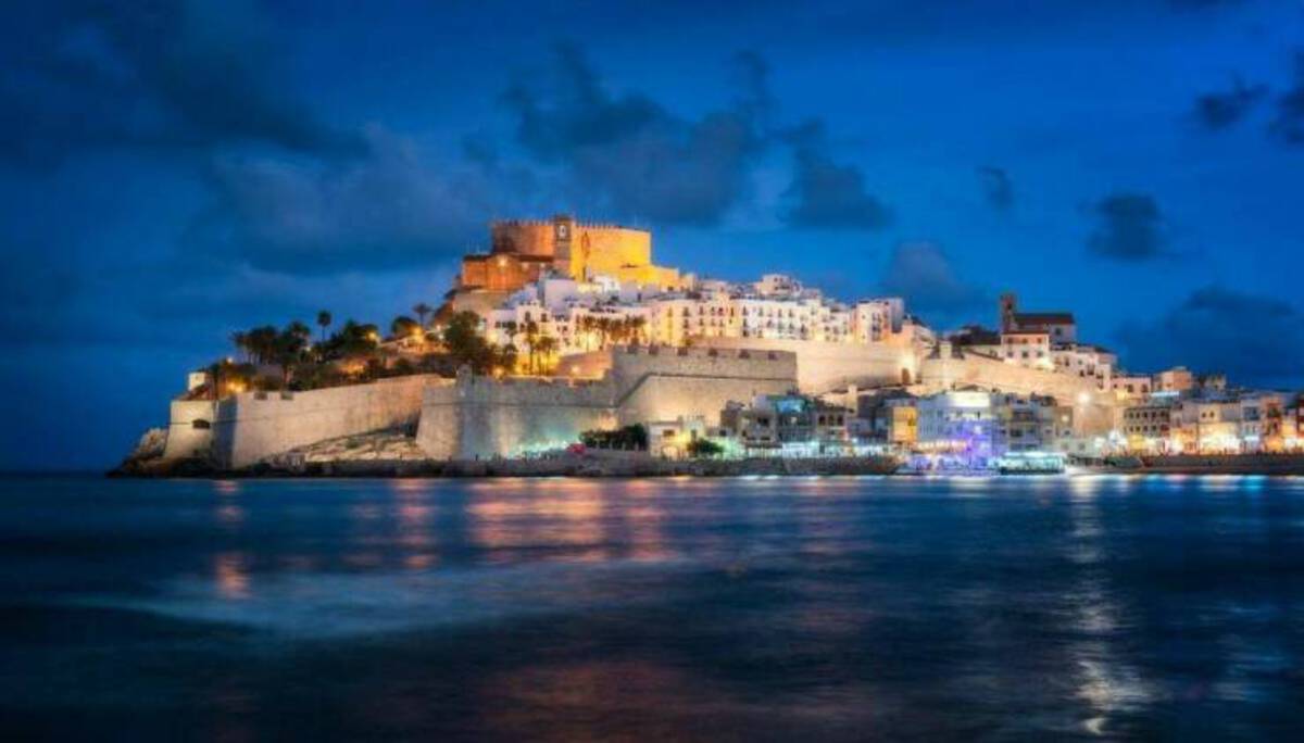 34 Fantabulous Pics and Memes To Kill Some Time