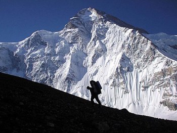 Mountaineer Tim Macartney-Snape. First person to climb Mt. Everest from Sea to Summit. Patron of the  World Transformation Movement.