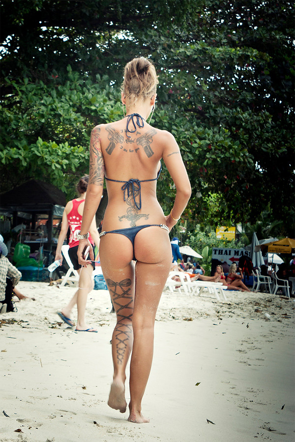 tattoo girl beach